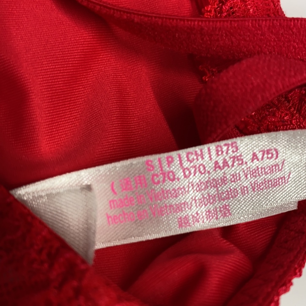 PINK Victoria's Secret Red Lace Bralette - Picture 3 of 3